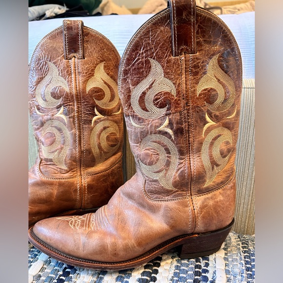 Justin Boots Cowboy Boots Tan Brown size 9 1/2 width D style 210 EUC - Picture 10 of 13